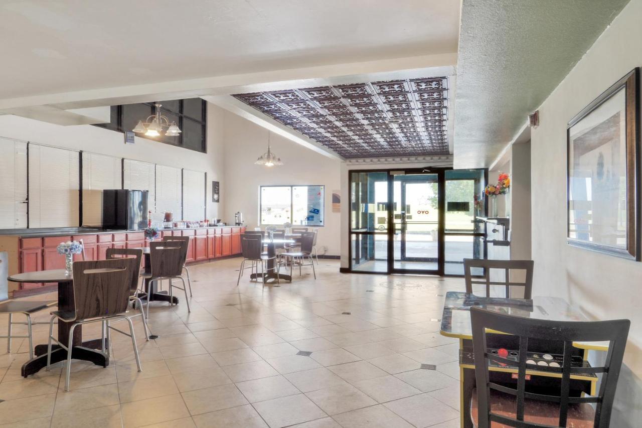 Lonestar Inn & Suites, Erick Ok Hwy 40 By Oyo エクステリア 写真
