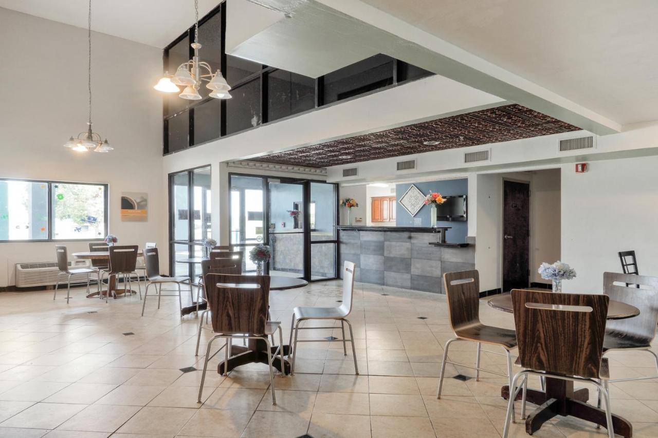 Lonestar Inn & Suites, Erick Ok Hwy 40 By Oyo エクステリア 写真